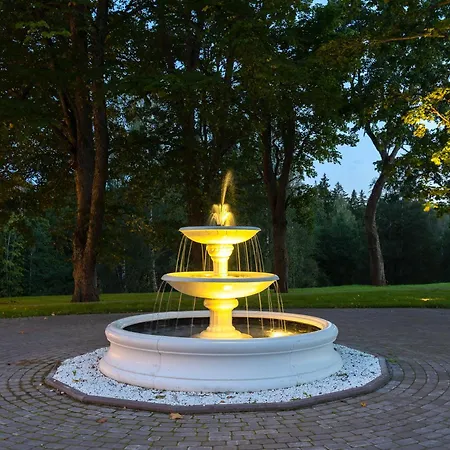 The Manor Sports & Hotel Torva