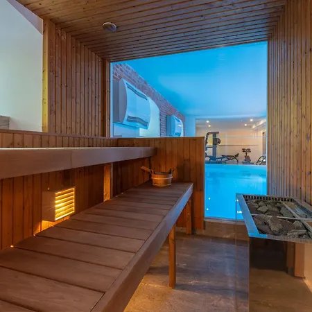 The Manor Sports & Hotel *