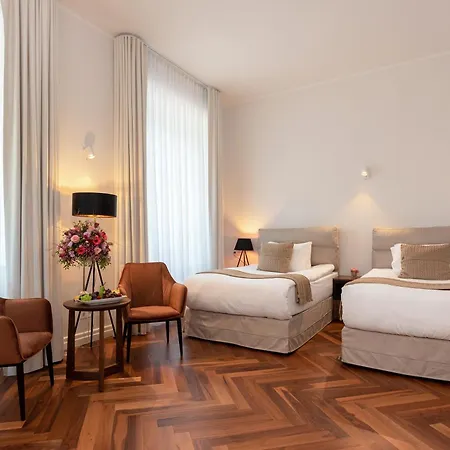 Hotel The Manor Sports & Torva