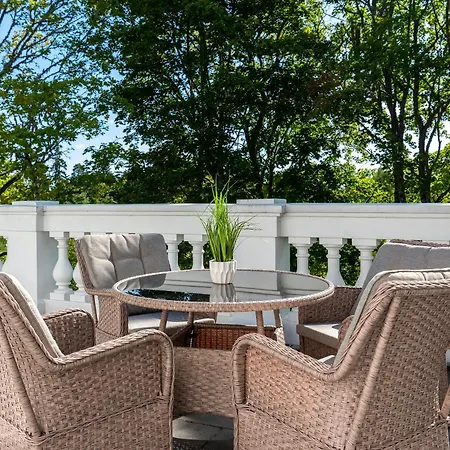 The Manor Sports & Hotel *