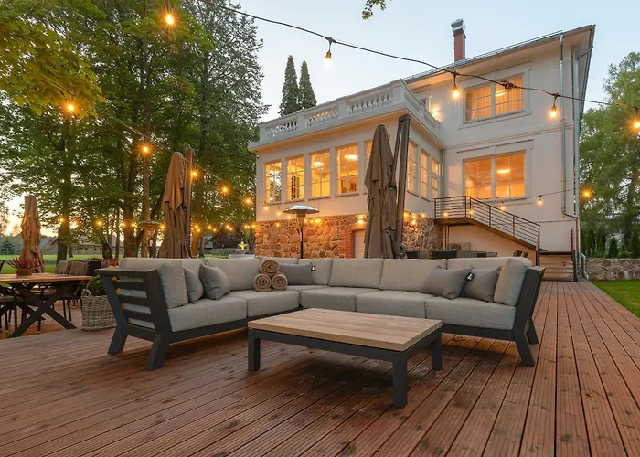 Hotel The Manor Sports & *