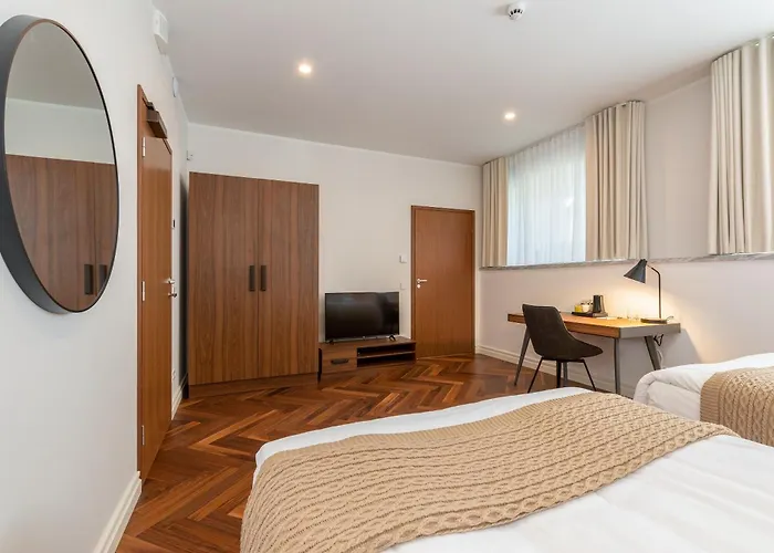 Hotel The Manor Sports & Torva