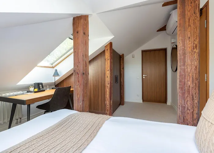 Hotel The Manor Sports & Torva