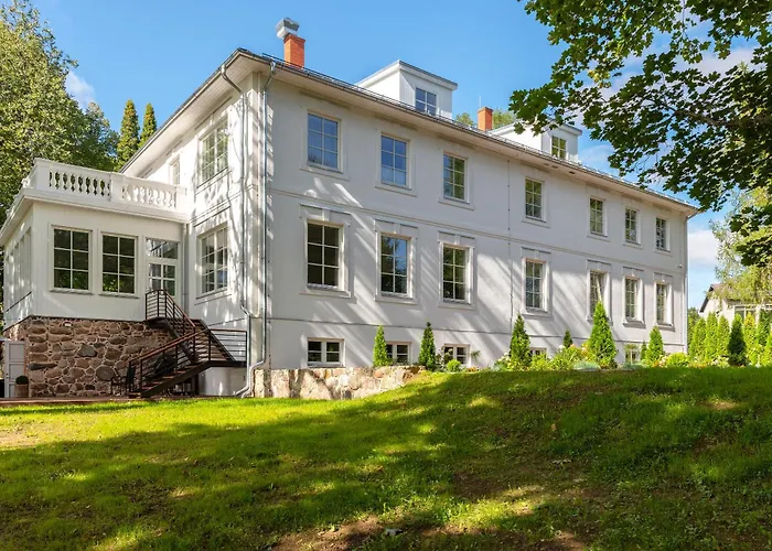 Hotel The Manor Sports & Torva