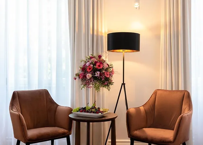 The Manor Sports & Hotel Torva