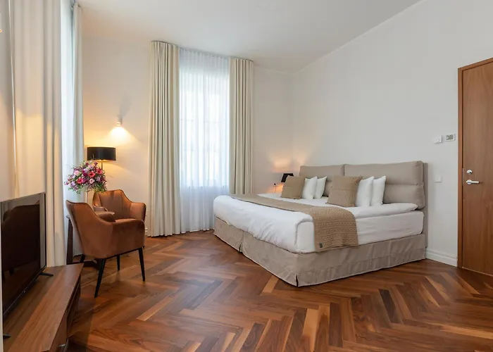 The Manor Sports & * Torva