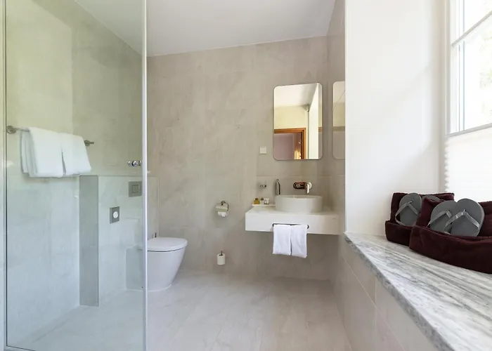 The Manor Sports & *