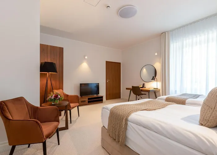 Hotel The Manor Sports & *